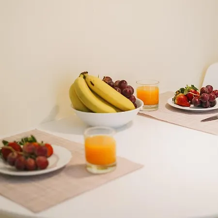Aparthotel Debambu Atarazanas 2*